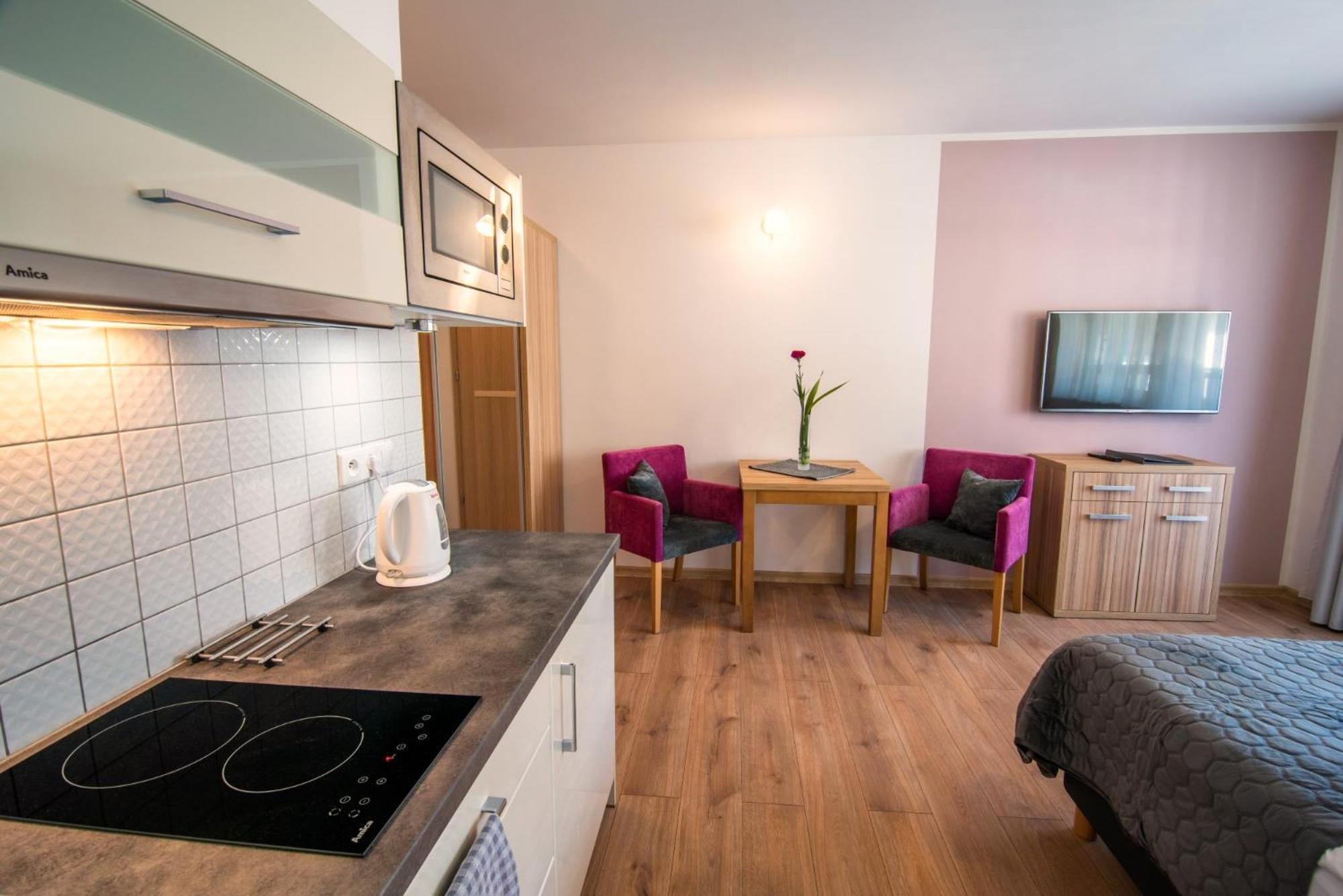 Malina Apartamenty ชกลาร์สกา ปอเรมบา ภายนอก รูปภาพ