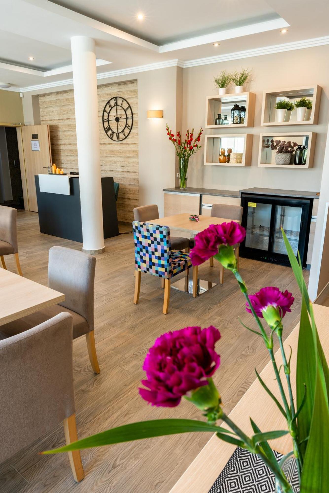 Malina Apartamenty ชกลาร์สกา ปอเรมบา ภายนอก รูปภาพ