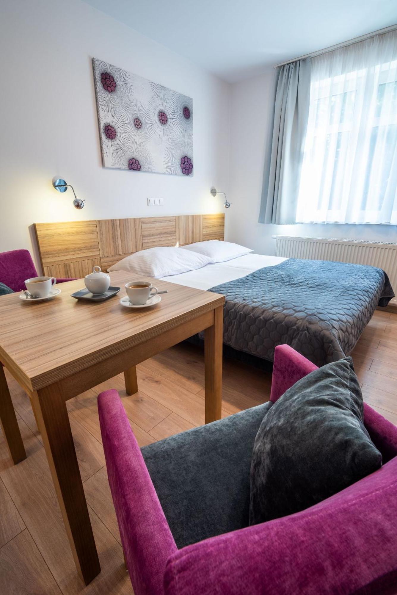 Malina Apartamenty ชกลาร์สกา ปอเรมบา ห้อง รูปภาพ