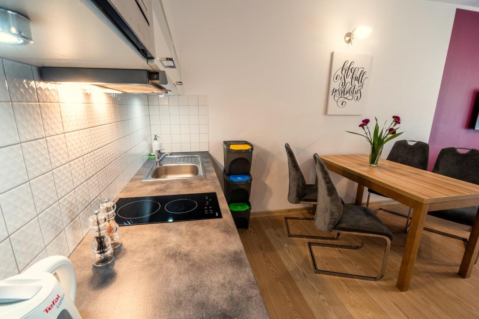 Malina Apartamenty ชกลาร์สกา ปอเรมบา ห้อง รูปภาพ