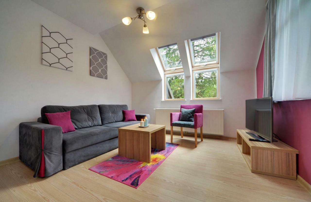 Malina Apartamenty ชกลาร์สกา ปอเรมบา ภายนอก รูปภาพ